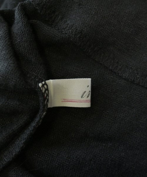 ina เสื้อแขนกุด