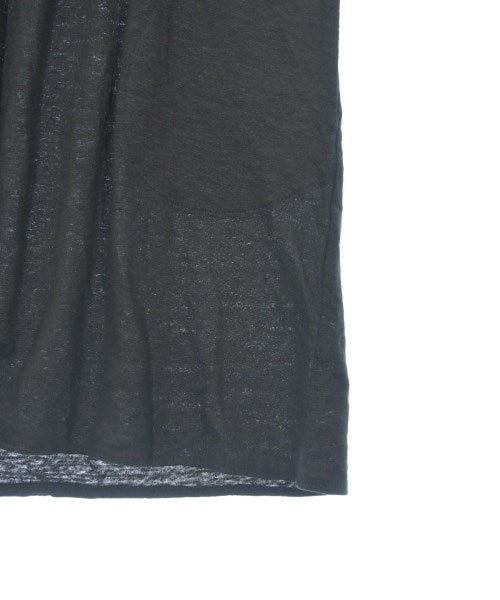 ina เสื้อแขนกุด