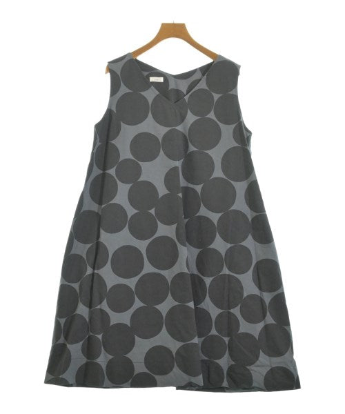 ina ชุดเดรส