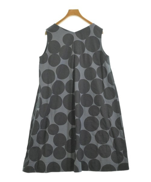 ina ชุดเดรส