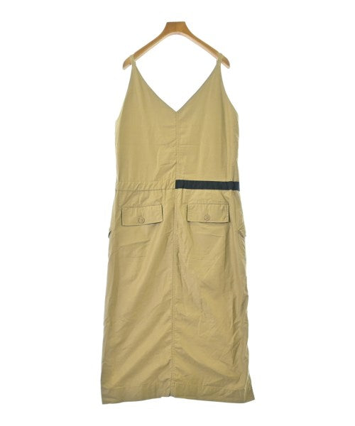blanc basque ชุดเดรส
