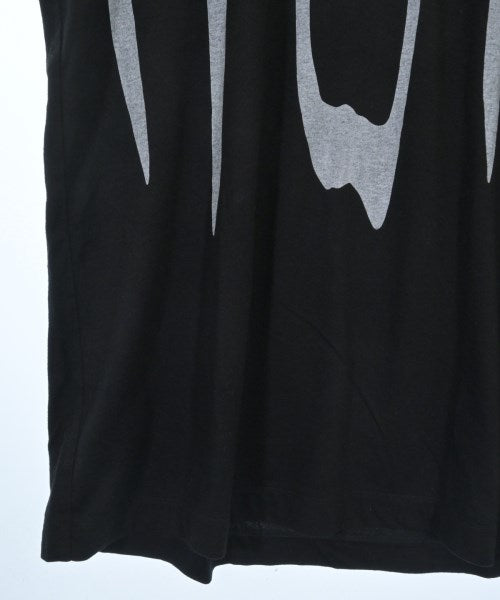 JULIUS เสื้อยืด/เสื้อท็อปส์