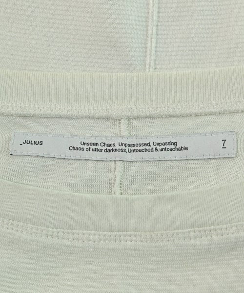 JULIUS เสื้อยืด/เสื้อท็อปส์