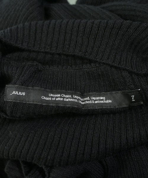 JULIUS เสื้อกันหนาว
