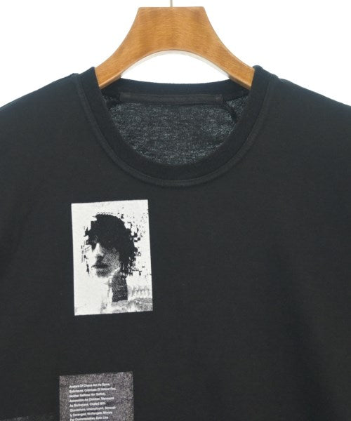 JULIUS เสื้อยืด/เสื้อท็อปส์