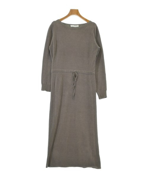 three dots ชุดเดรส