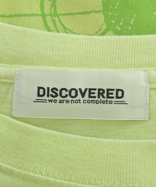 DISCOVERED เสื้อยืด/เสื้อท็อปส์