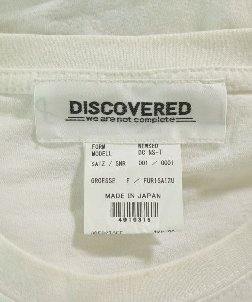 DISCOVERED เสื้อยืด/เสื้อท็อปส์