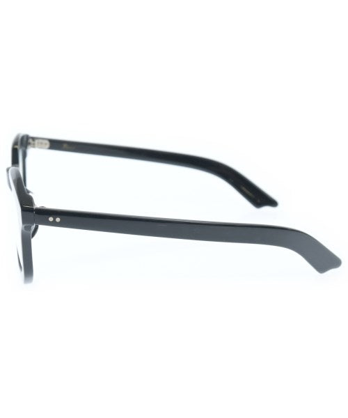 few แว่นตา