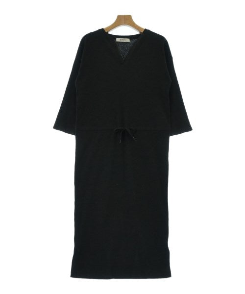 nano UNIVERSE ชุดเดรส