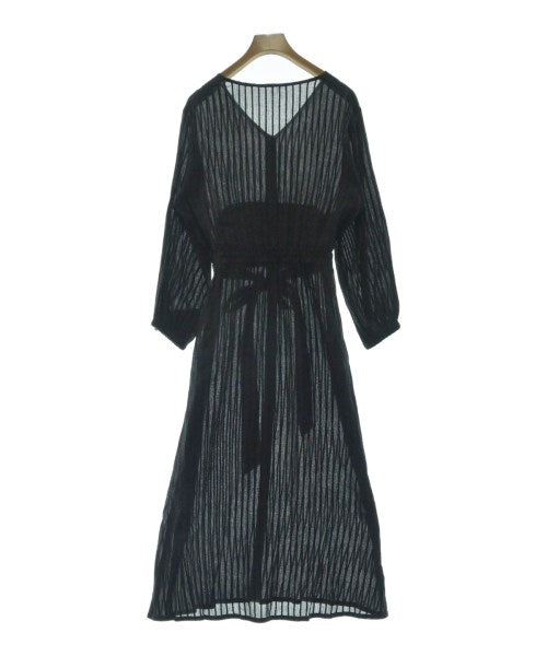 nano UNIVERSE ชุดเดรส