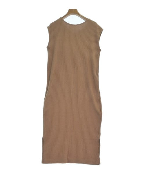 nano UNIVERSE ชุดเดรส