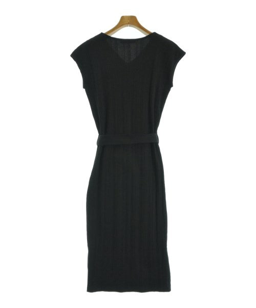 nano UNIVERSE ชุดเดรส