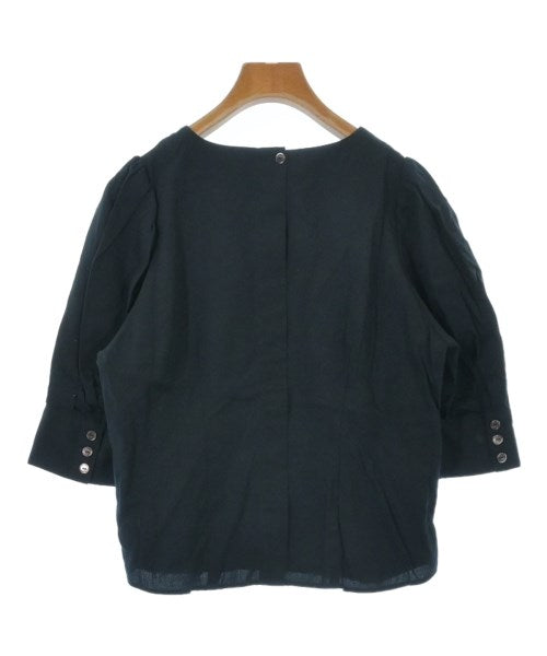 LB.03 Section เสื้อสตรี