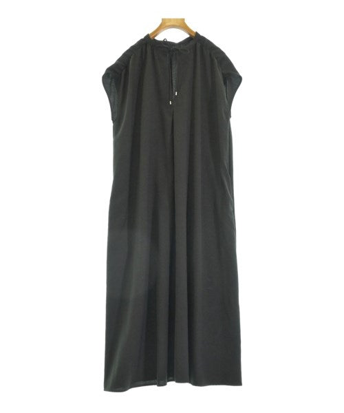 nano UNIVERSE ชุดเดรส