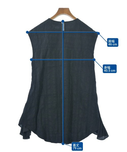 LB.03 Section เสื้อสตรี