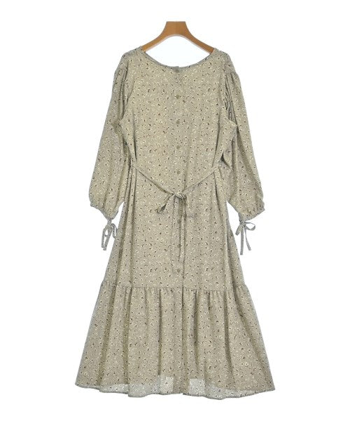 nano UNIVERSE ชุดเดรส