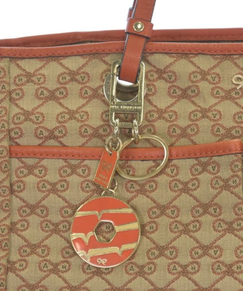 ANYA HINDMARCH กระเป๋าถือขนาดใหญ่