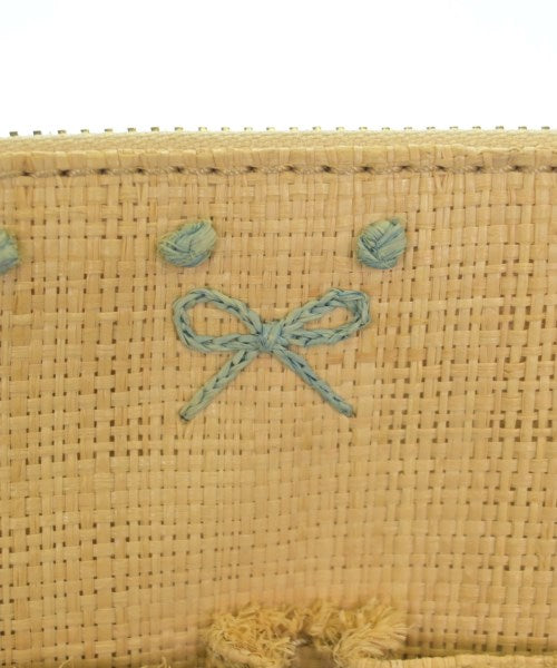 ANYA HINDMARCH คลัตช์
