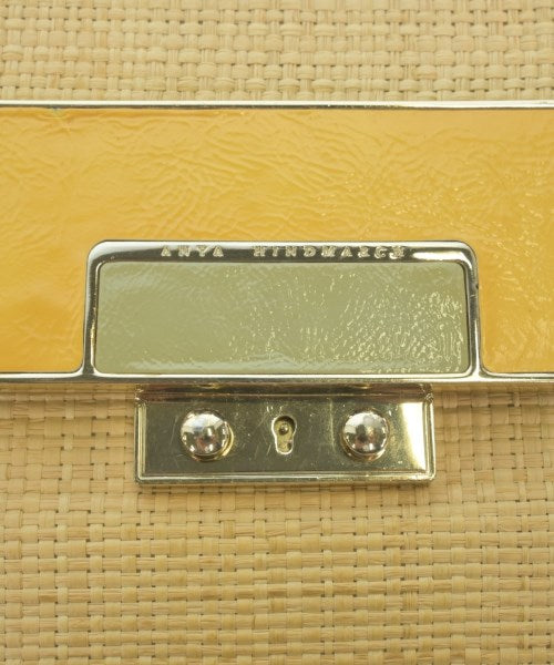 ANYA HINDMARCH คลัตช์