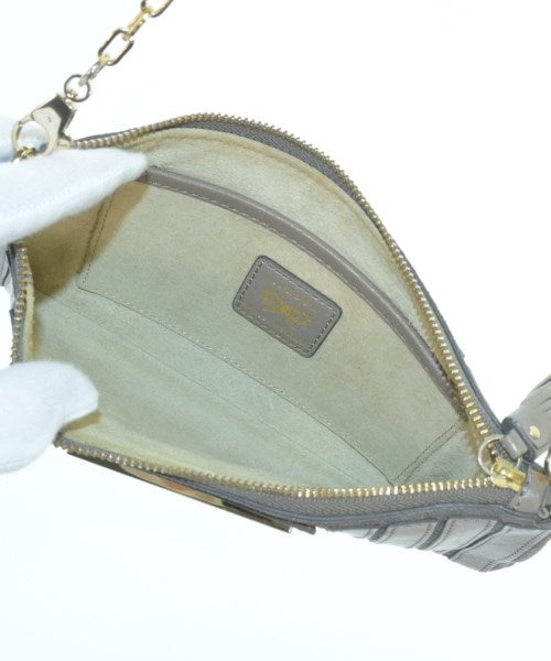ANYA HINDMARCH คลัตช์