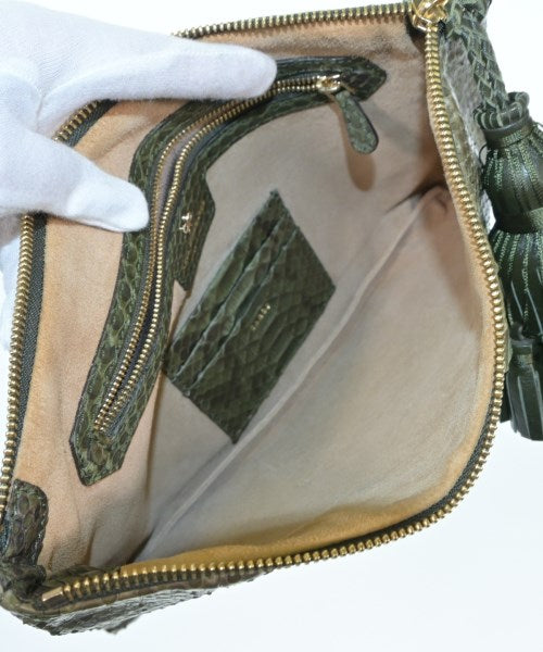 ANYA HINDMARCH คลัตช์