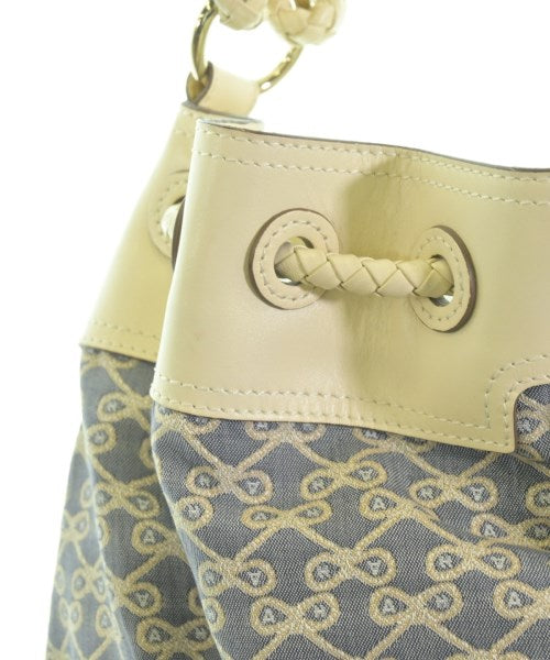 ANYA HINDMARCH กระเป๋าถือ
