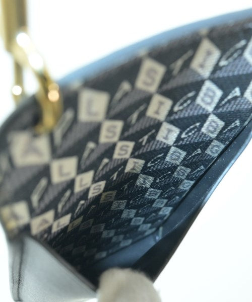 ANYA HINDMARCH กระเป๋าสะพาย
