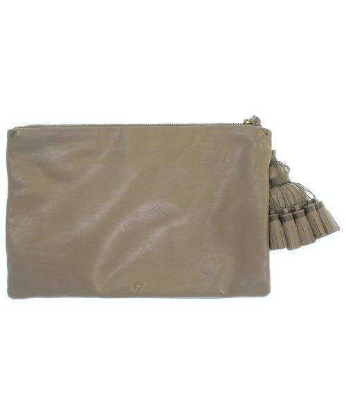 ANYA HINDMARCH คลัตช์