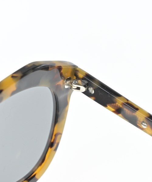 KAREN WALKER แว่นกันแดด