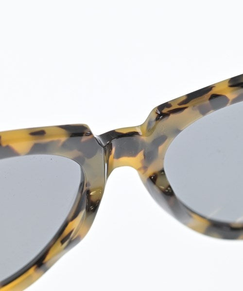 KAREN WALKER แว่นกันแดด