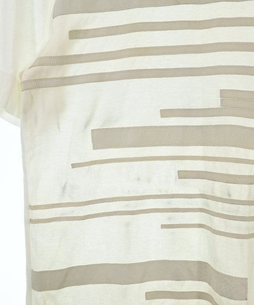 A เสื้อยืด/เสื้อท็อปส์