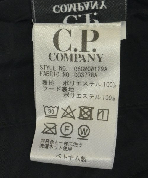 C.P COMPANY เสื้อพาร์กาภูเขา