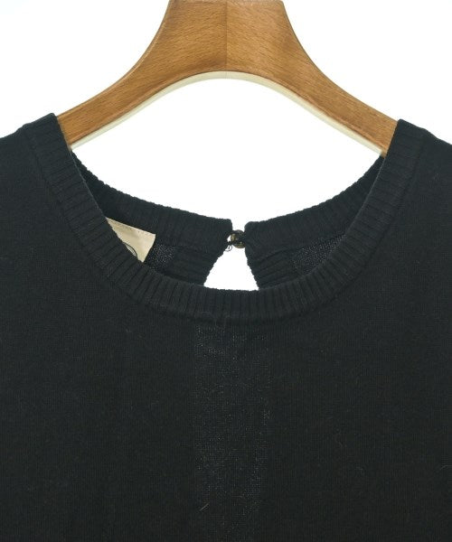 LAURA ASHLEY เสื้อแขนกุด