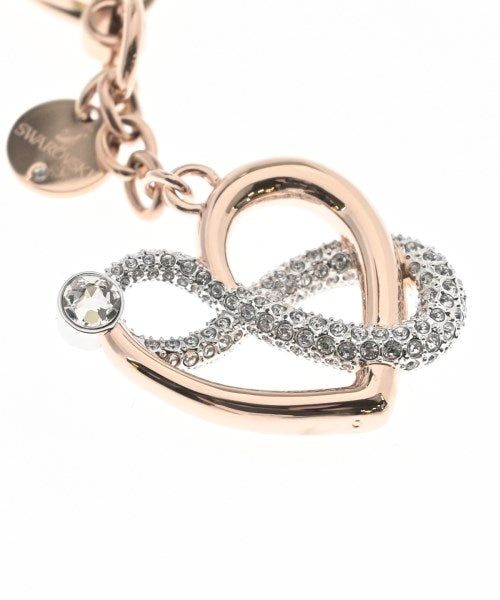 SWAROVSKI เครื่องประดับบนกระเป๋า