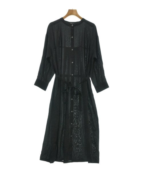 INDIVI เดรสที่เป็นเสื้อเชิ้ตตัวยาว