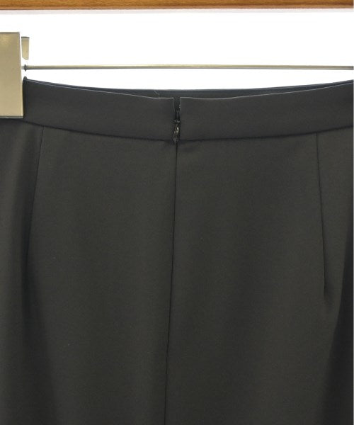 INDIVI กระโปรงยาวถึงเข่า