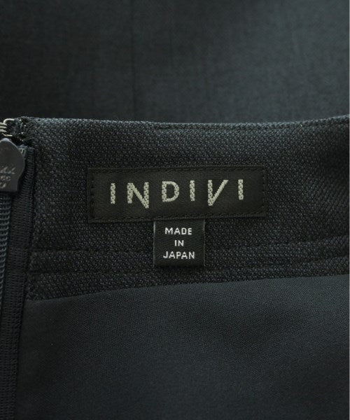 INDIVI กระโปรงยาวถึงเข่า