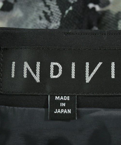 INDIVI กระโปรงยาวถึงเข่า