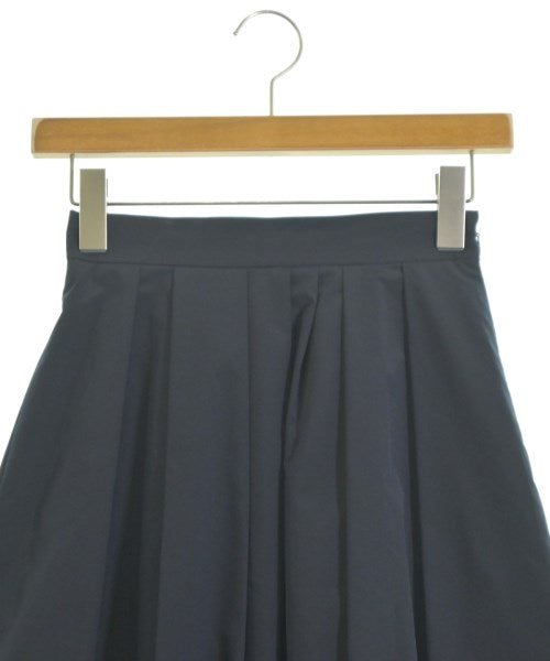 INDIVI กระโปรงยาวถึงเข่า