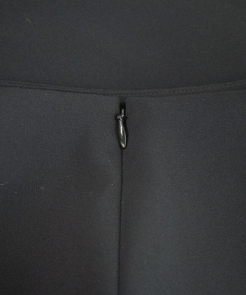 INDIVI กระโปรงยาวถึงเข่า