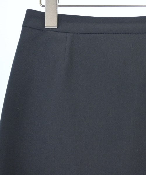 INDIVI กระโปรงยาวถึงเข่า