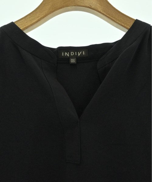 INDIVI เสื้อสตรี