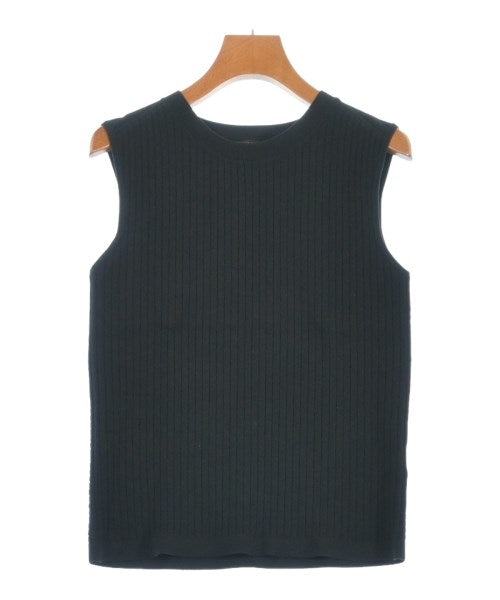 INDIVI เสื้อแขนกุด