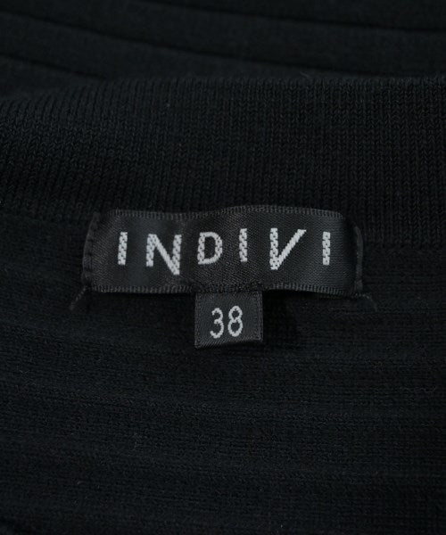 INDIVI เสื้อแขนกุด