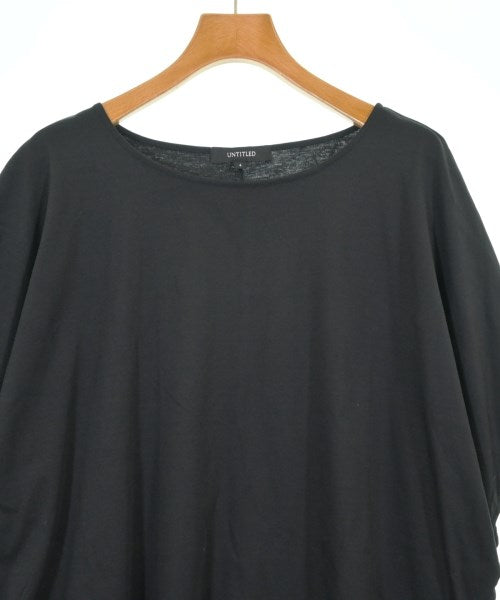 UNTITLED เสื้อยืด/เสื้อท็อปส์