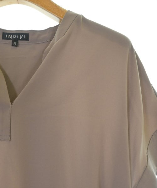 INDIVI เสื้อสตรี