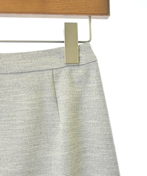 INDIVI กระโปรงยาวถึงเข่า