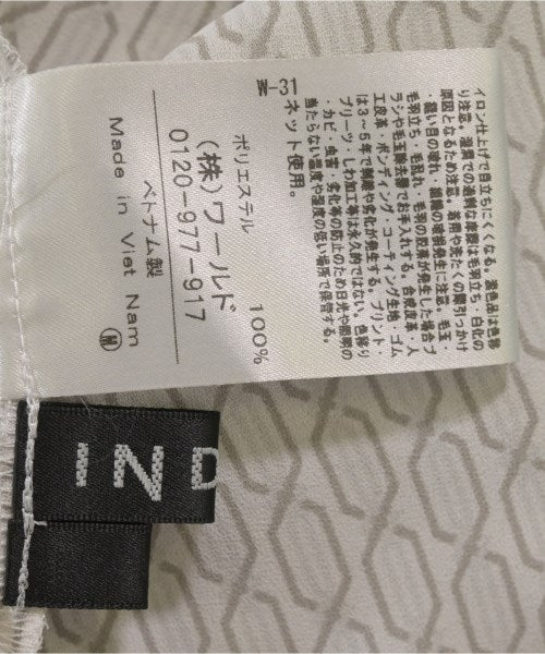 INDIVI เสื้อสตรี