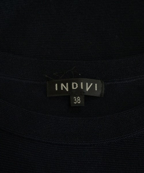 INDIVI เสื้อแขนกุด